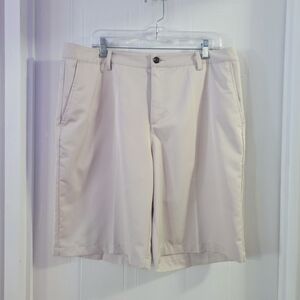 Mens Adidas Golf shorts sz 36